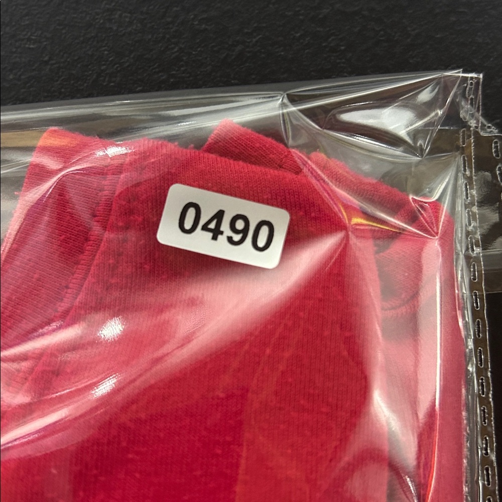 Zenana Red Short Sleeve Shirt (Women’s Medium) - Picture 9 of 9